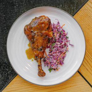 Ножка индейки в горчичном соусе