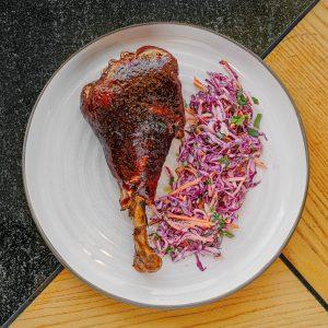 Ножка индейки в соусе барбекю