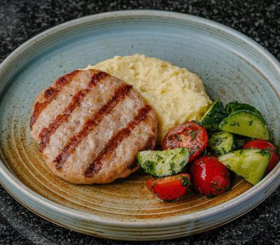 Куриная котлета с пюре