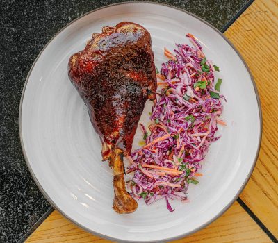 Ножка индейки в соусе барбекю