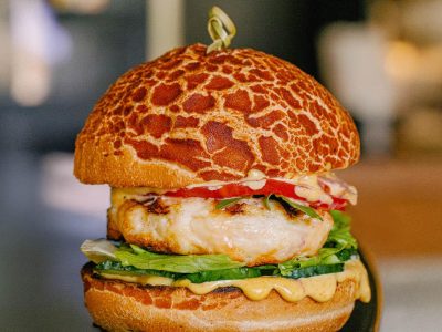 Краш-бургер с котлетой из креветки